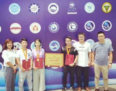 e940f8467e54af9d2c46756c2ea70f3