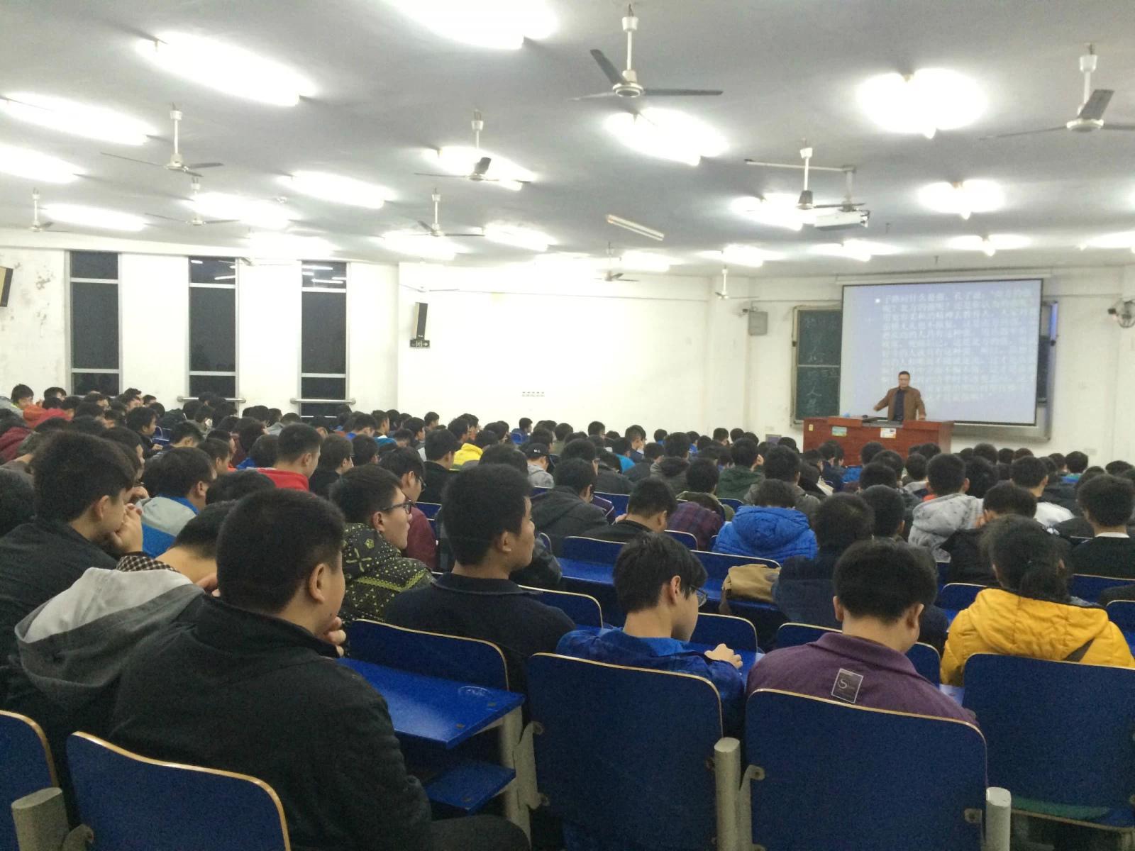 点击在新窗口中打开图片